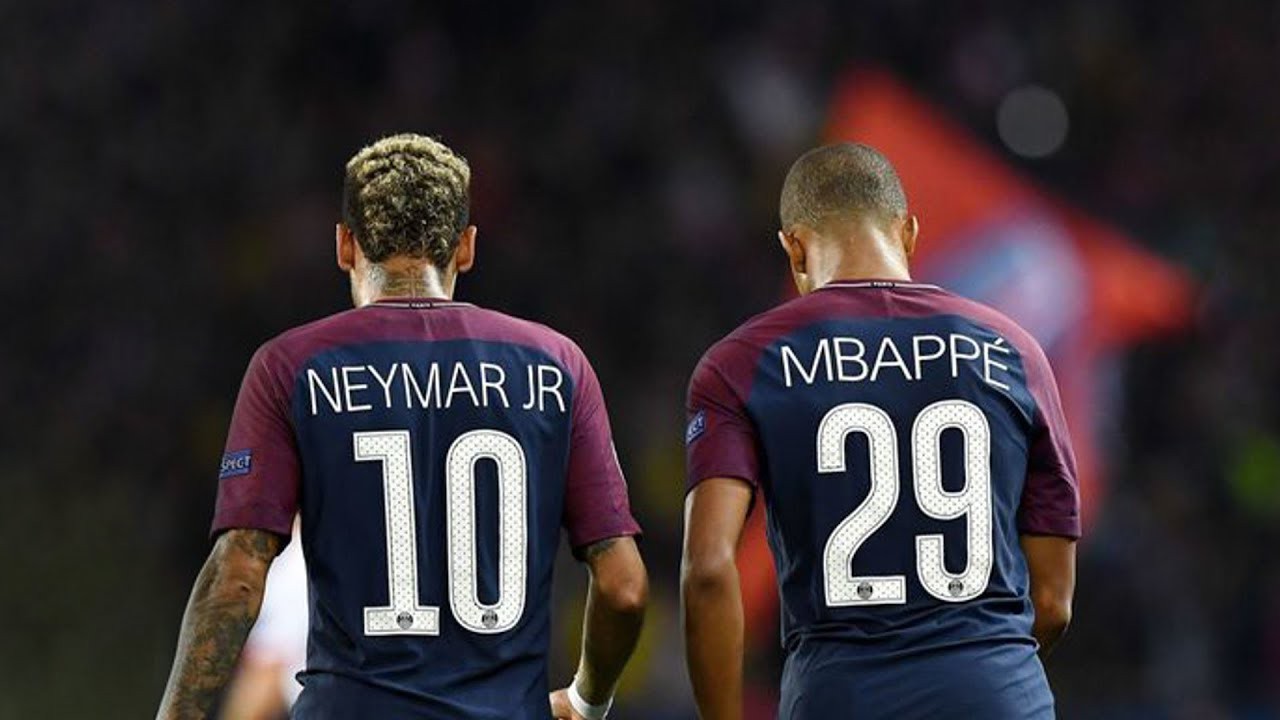 A 'new' Mbappe in the shadow of Messi and Neymar