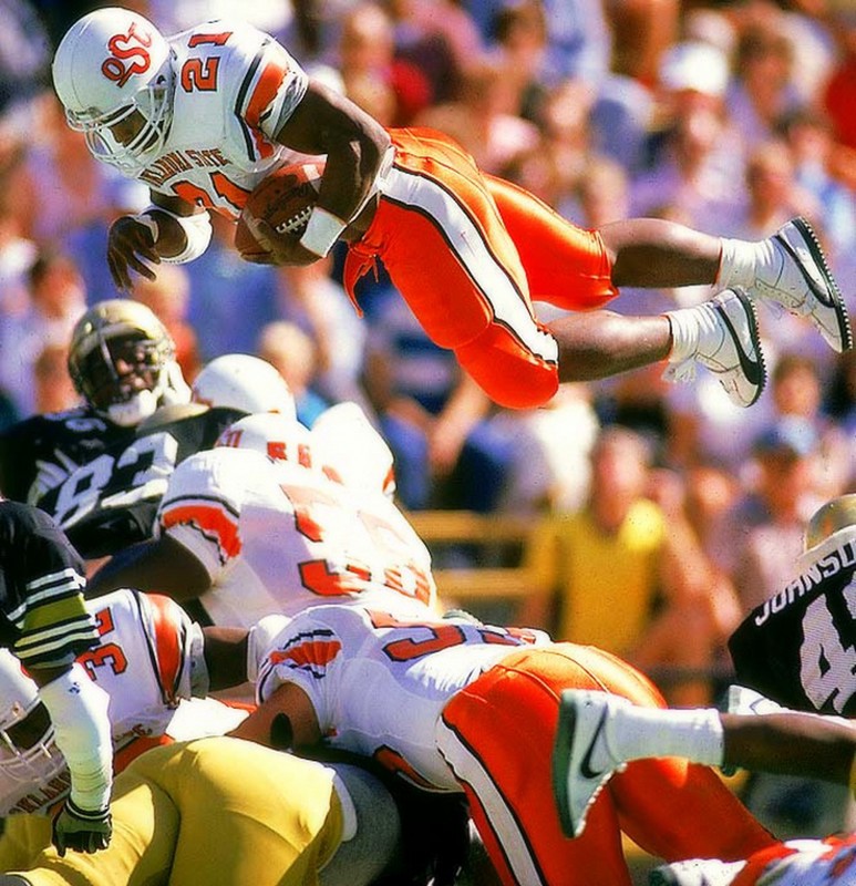 Oklahoma State's 1988 Barry Sanders uniforms are awesome 