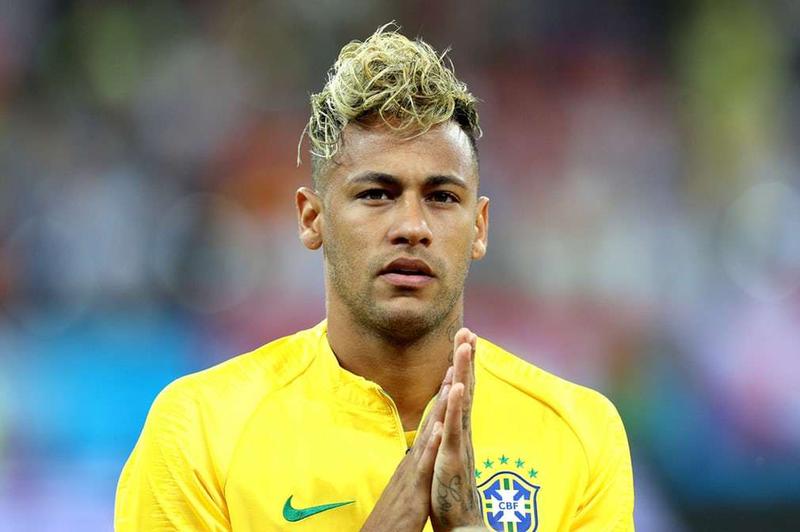 Neymar after cutting his hair: \