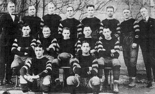 Pottsville Maroons v Chicago Cardinals 1925