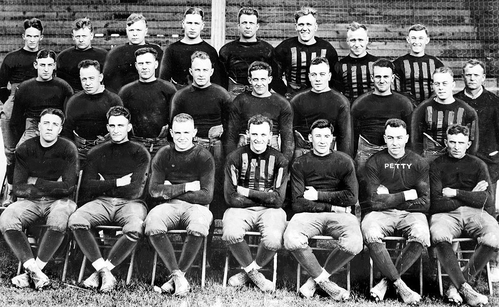 1921 NFL Season Recap — zmiller82 on Scorum