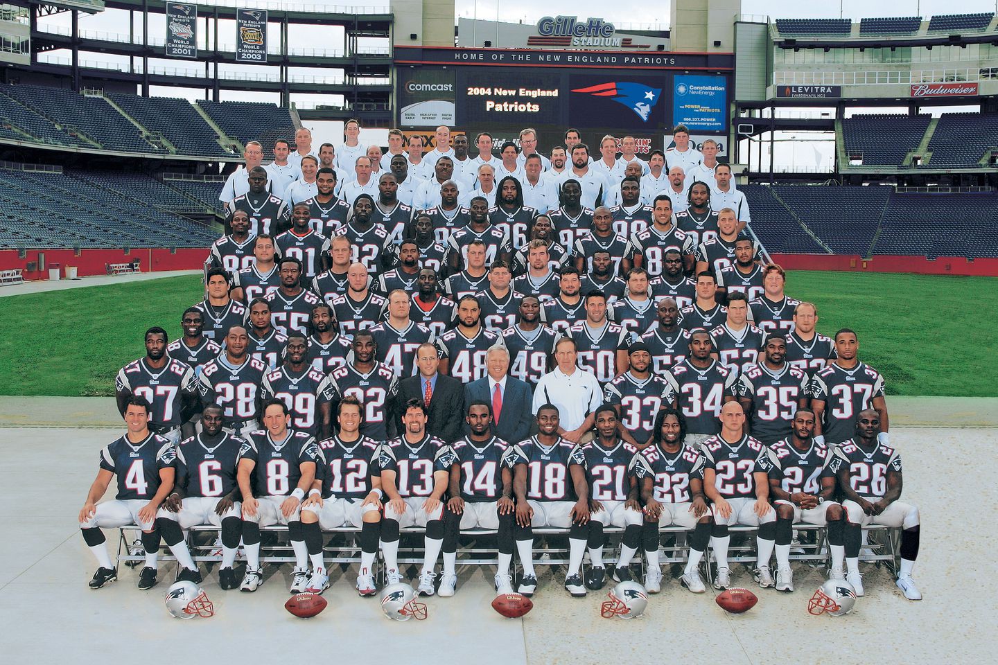 2004 NFL Season Recap zmiller82 on Scorum